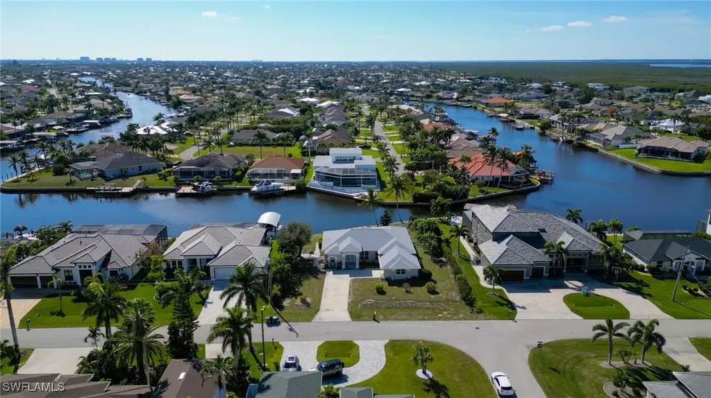 2810 SW 25th Street Cape Coral FL 33914
