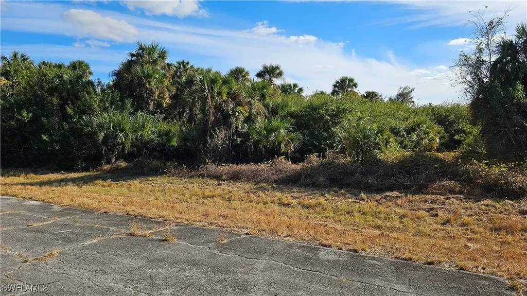 811 Opal Court Labelle FL 33935