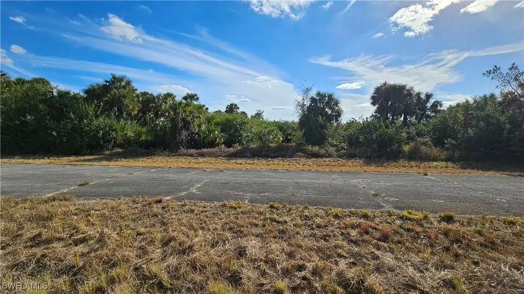 811 Opal Court Labelle FL 33935