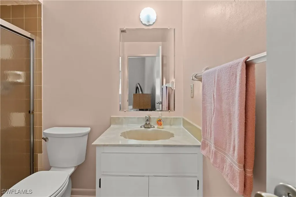 1113 Cape Coral Parkway W Cape Coral FL 33914