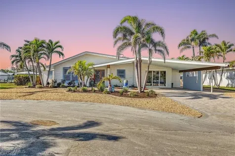 10 Clearview Boulevard Fort Myers Beach FL 33931