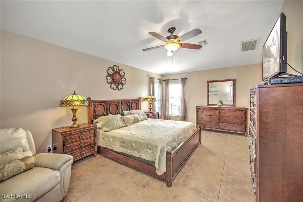 1609 NW 37th Place Cape Coral FL 33993