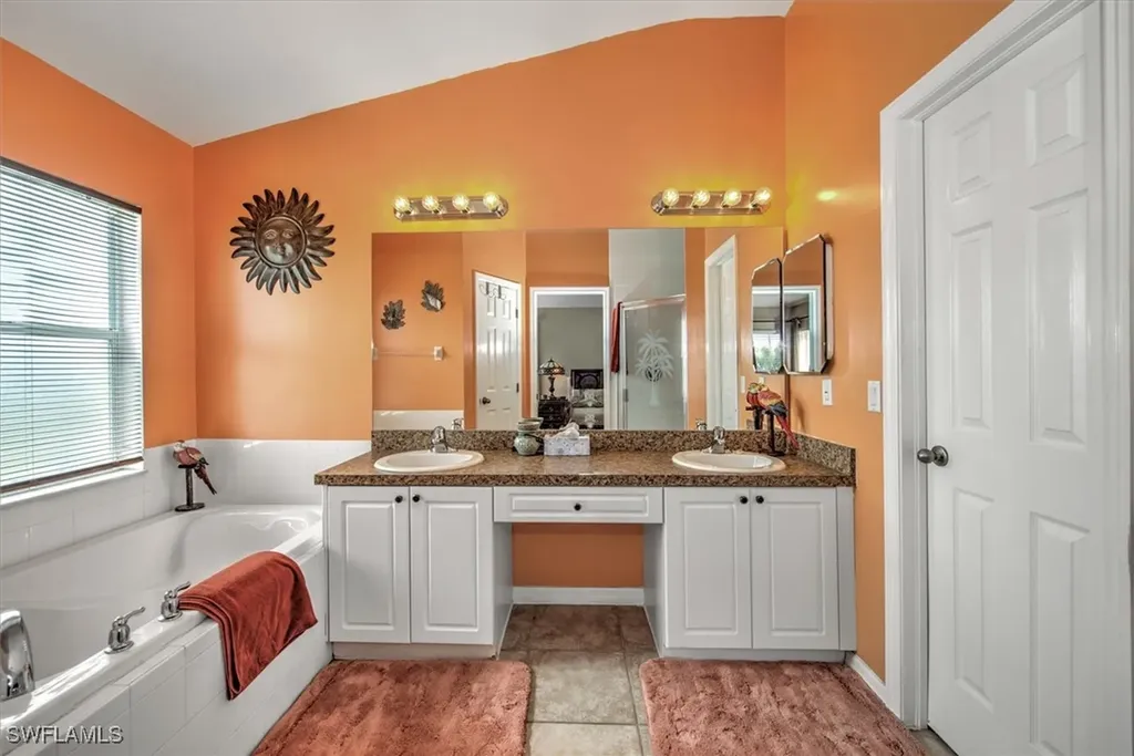 1609 NW 37th Place Cape Coral FL 33993