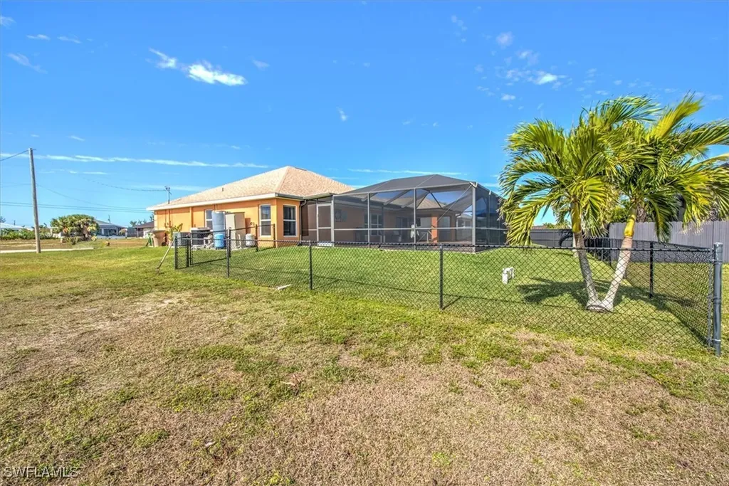 1609 NW 37th Place Cape Coral FL 33993