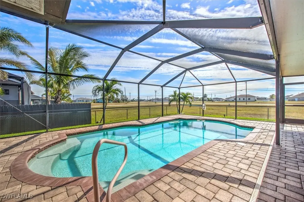 1609 NW 37th Place Cape Coral FL 33993