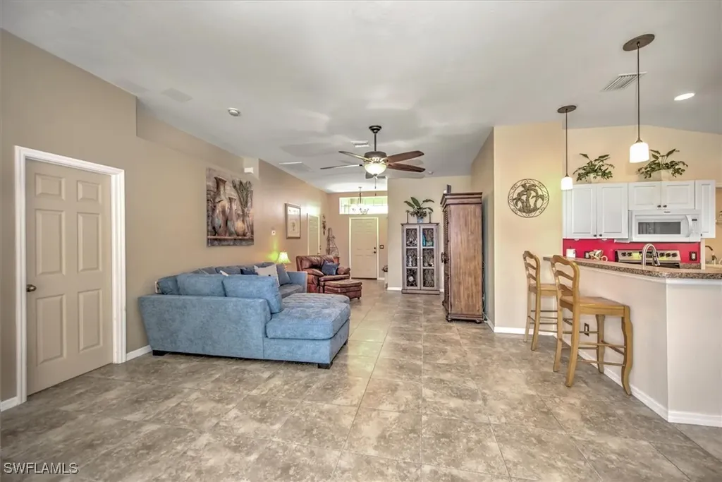 1609 NW 37th Place Cape Coral FL 33993