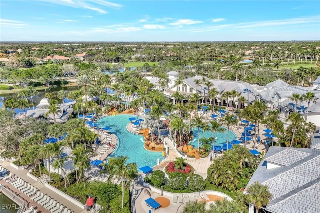 2806 Aviamar Circle Naples FL 34114