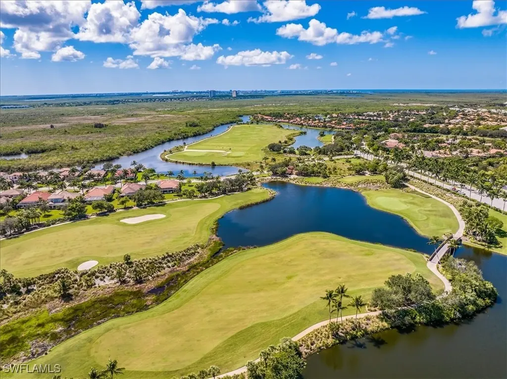 2806 Aviamar Circle Naples FL 34114