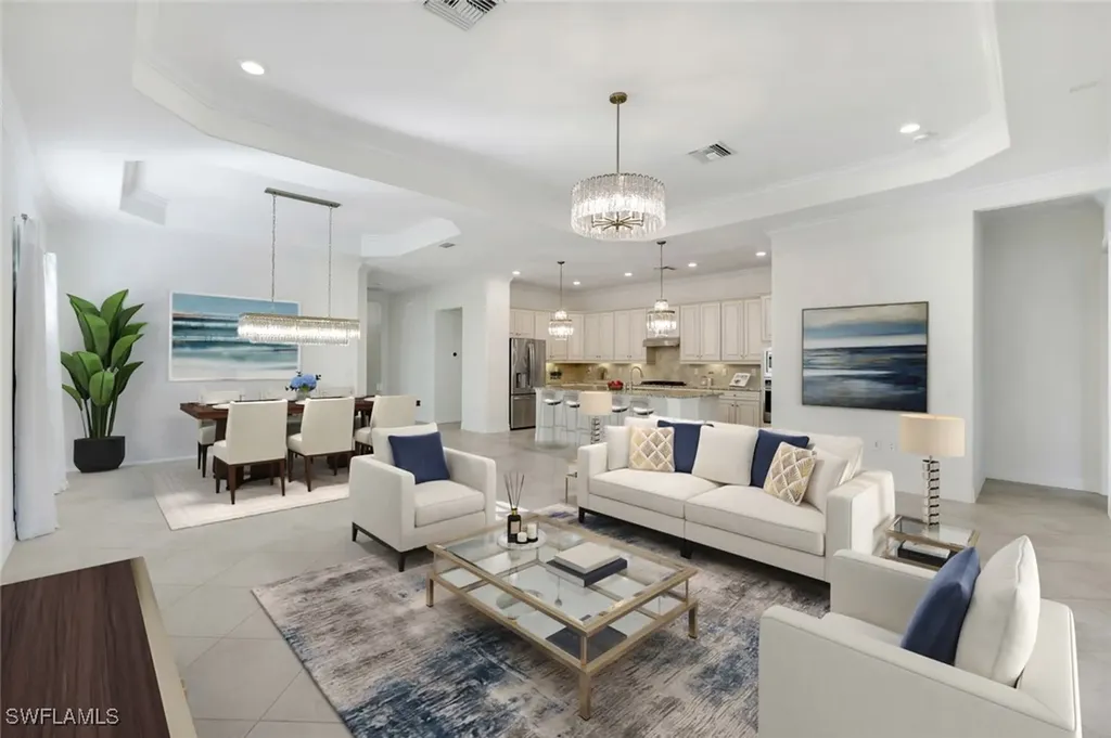2806 Aviamar Circle Naples FL 34114