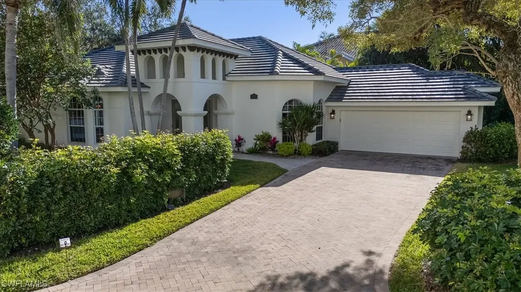 720 Bentwater Circle Naples FL 34108