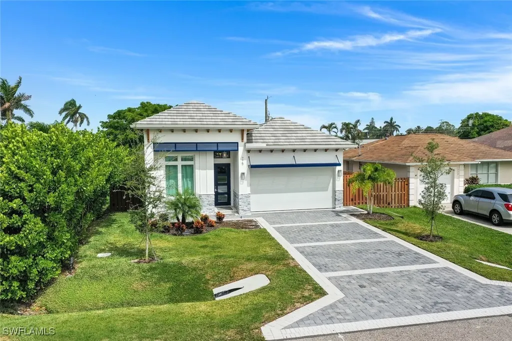 775 92nd Avenue N Naples FL 34108