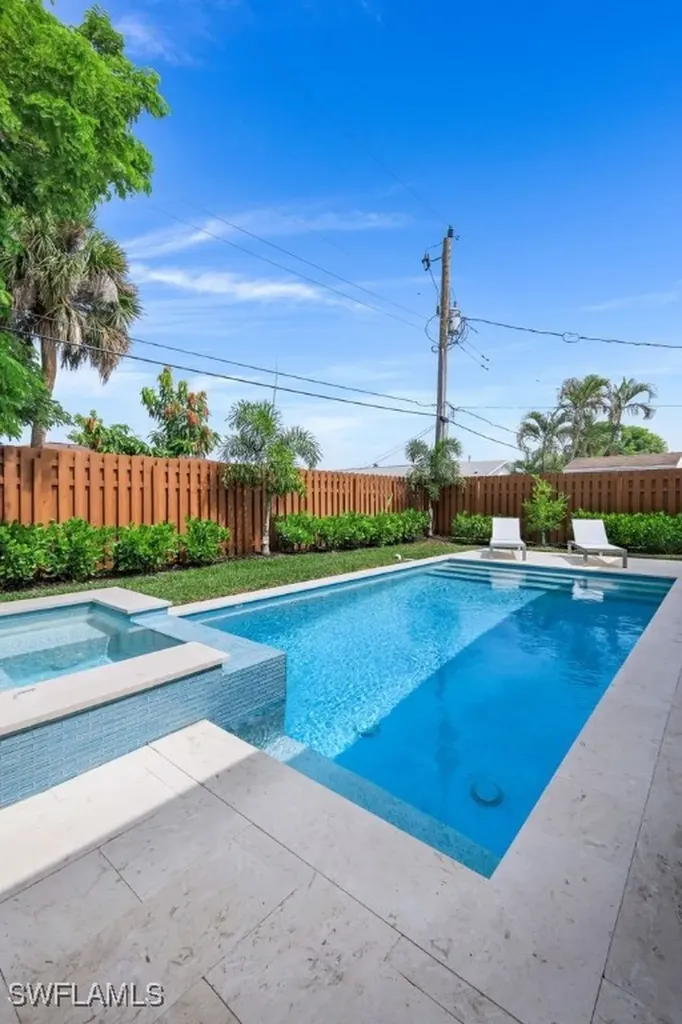 775 92nd Avenue N Naples FL 34108