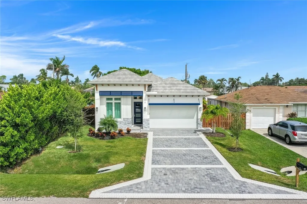 775 92nd Avenue N Naples FL 34108