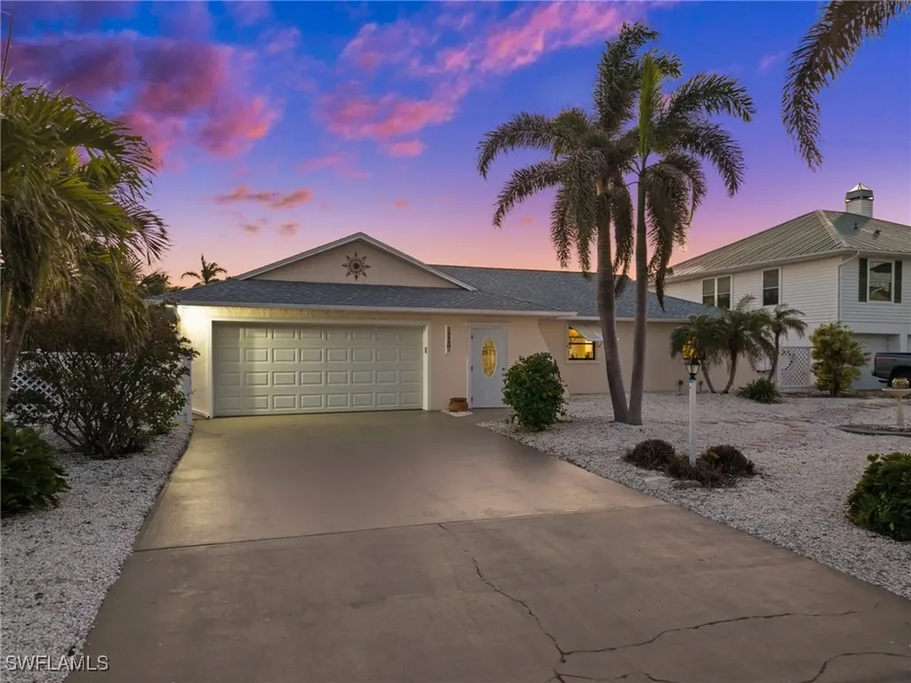 2420 Sapodilla Lane St. James City FL 33956