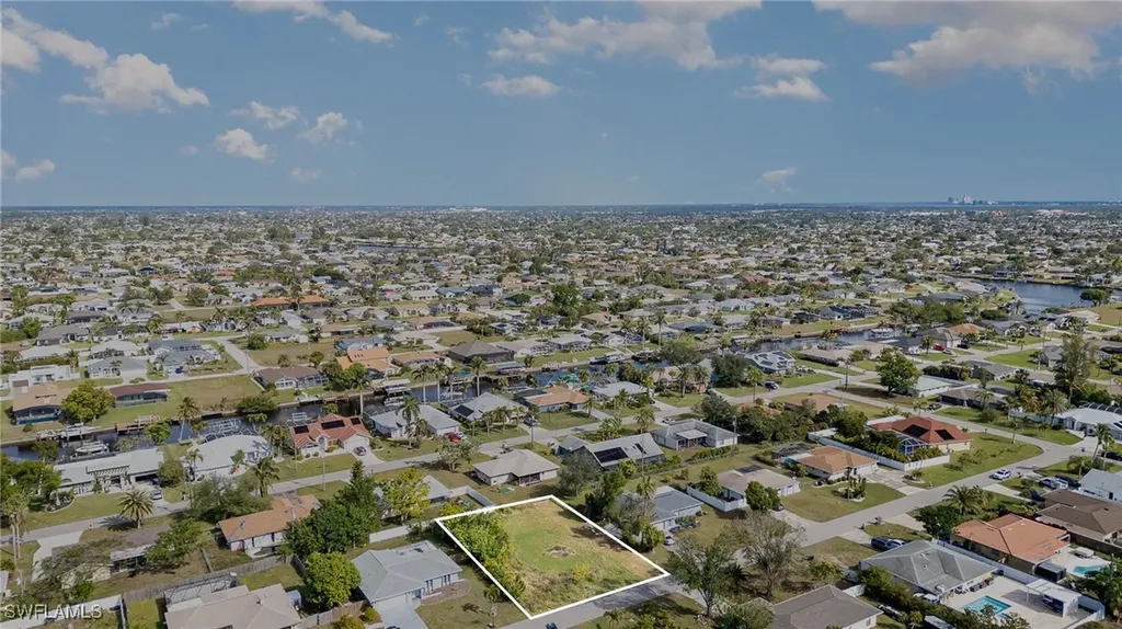 317 SE 32nd Terrace Cape Coral FL 33904