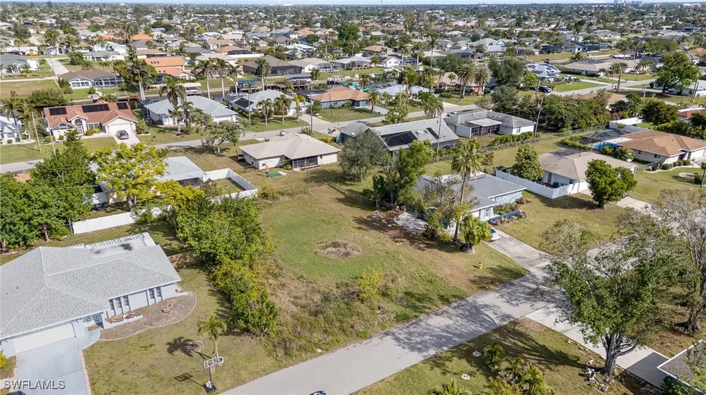 317 SE 32nd Terrace Cape Coral FL 33904