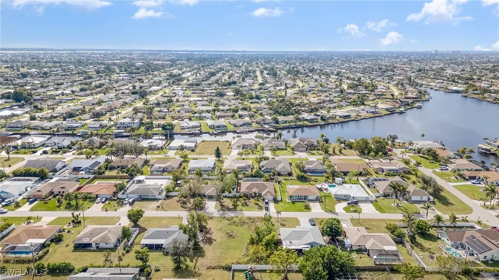 317 SE 32nd Terrace Cape Coral FL 33904