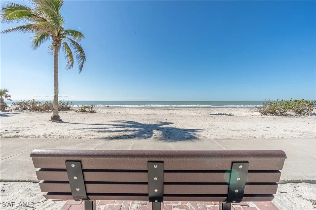 4031 Gulf Shore Boulevard N Naples FL 34103