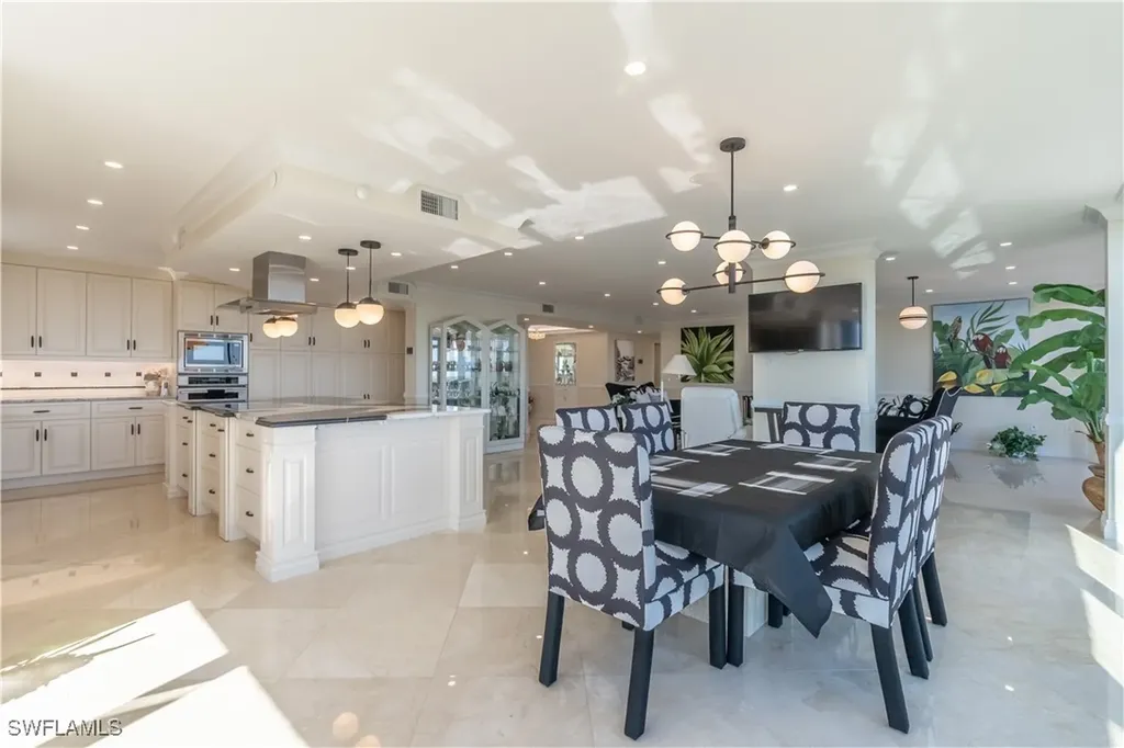 4031 Gulf Shore Boulevard N Naples FL 34103