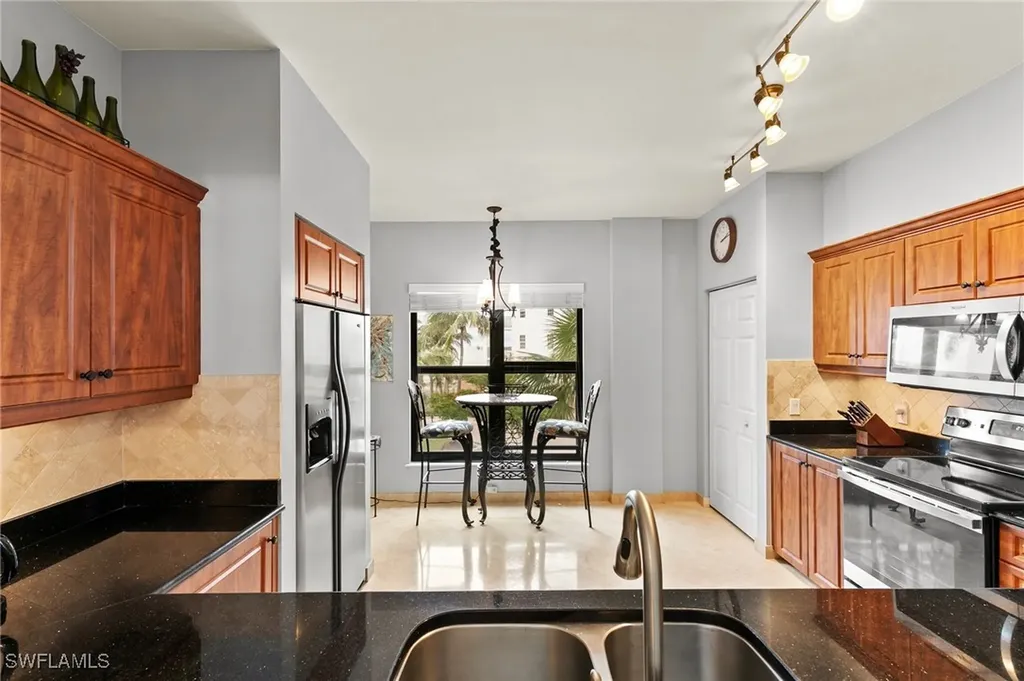 502 La Peninsula Boulevard Naples FL 34113