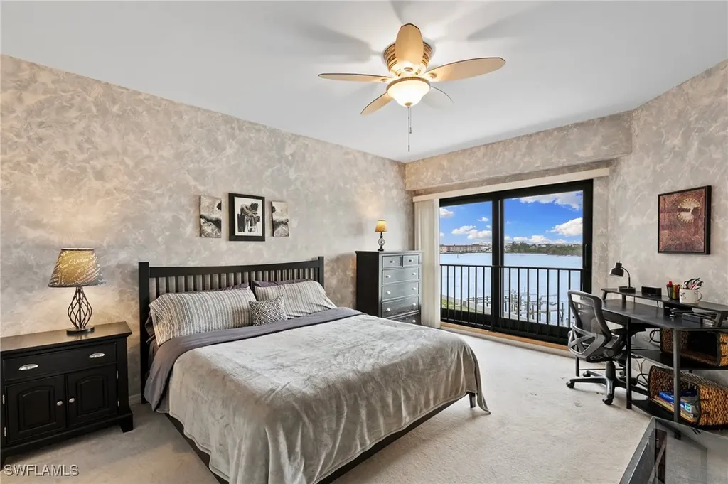 502 La Peninsula Boulevard Naples FL 34113