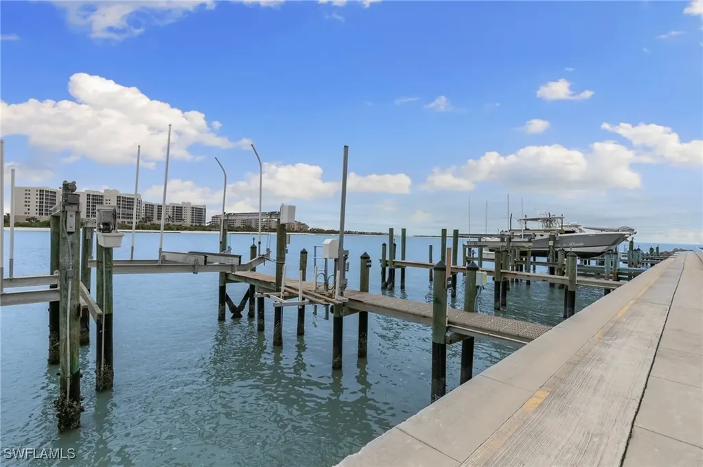502 La Peninsula Boulevard Naples FL 34113