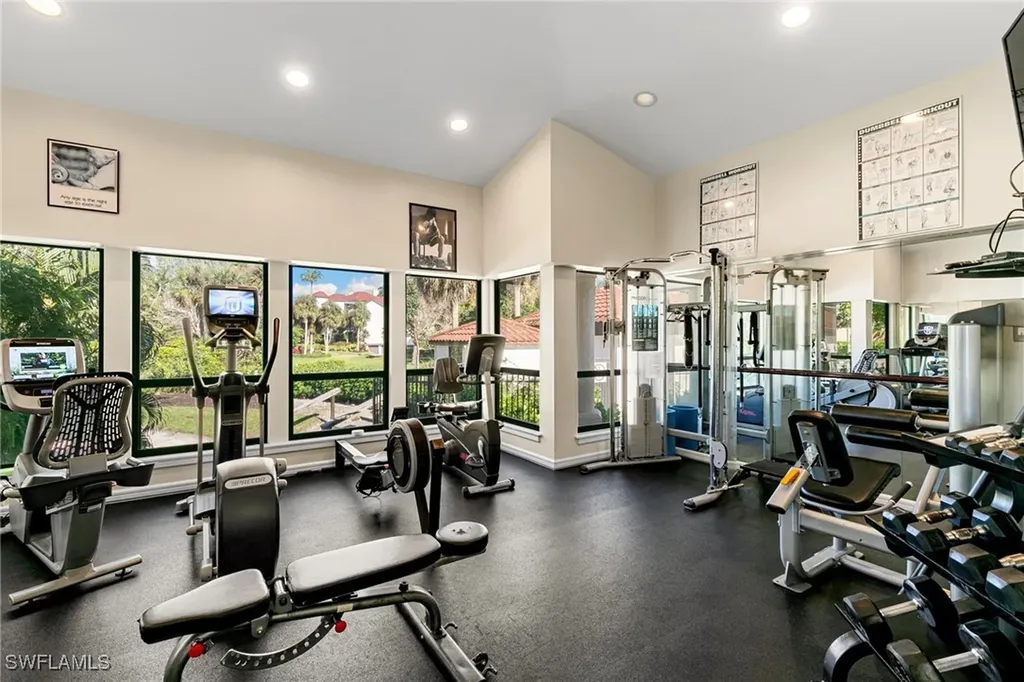 502 La Peninsula Boulevard Naples FL 34113
