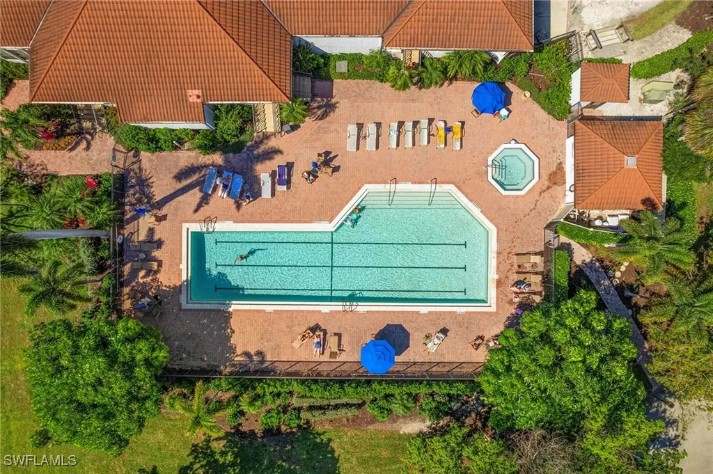 502 La Peninsula Boulevard Naples FL 34113