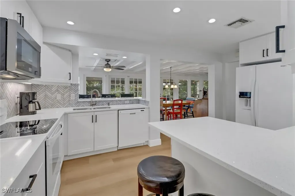 1999 Alamanda Drive Naples FL 34102