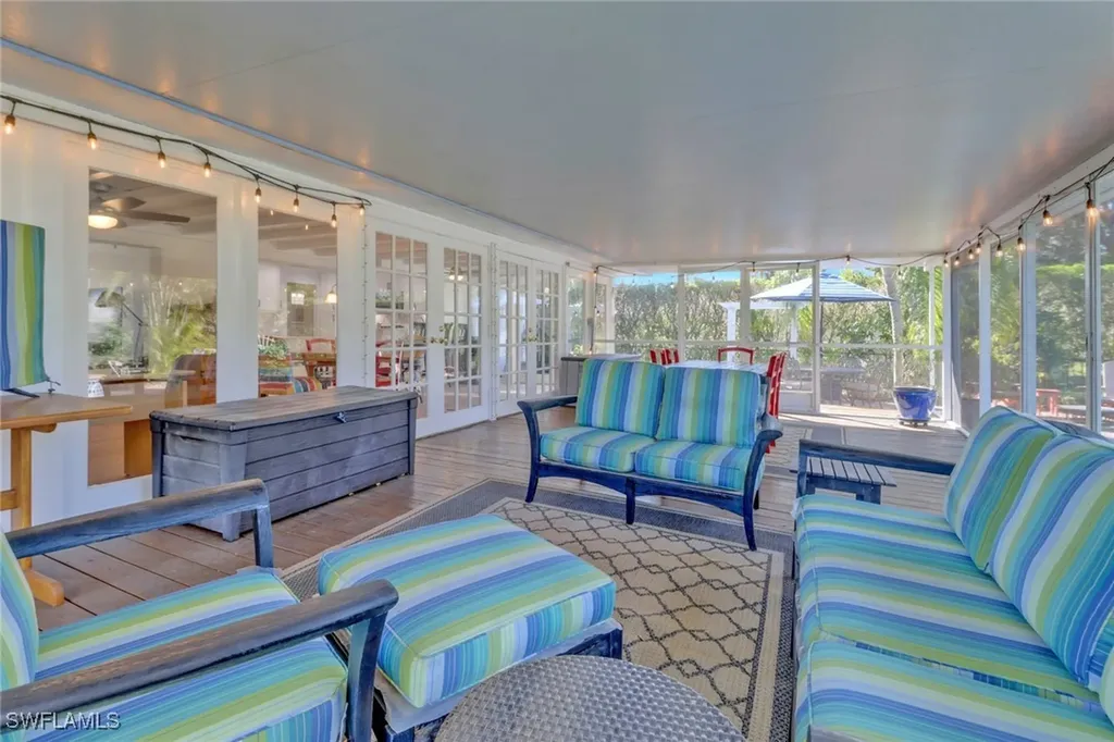 1999 Alamanda Drive Naples FL 34102