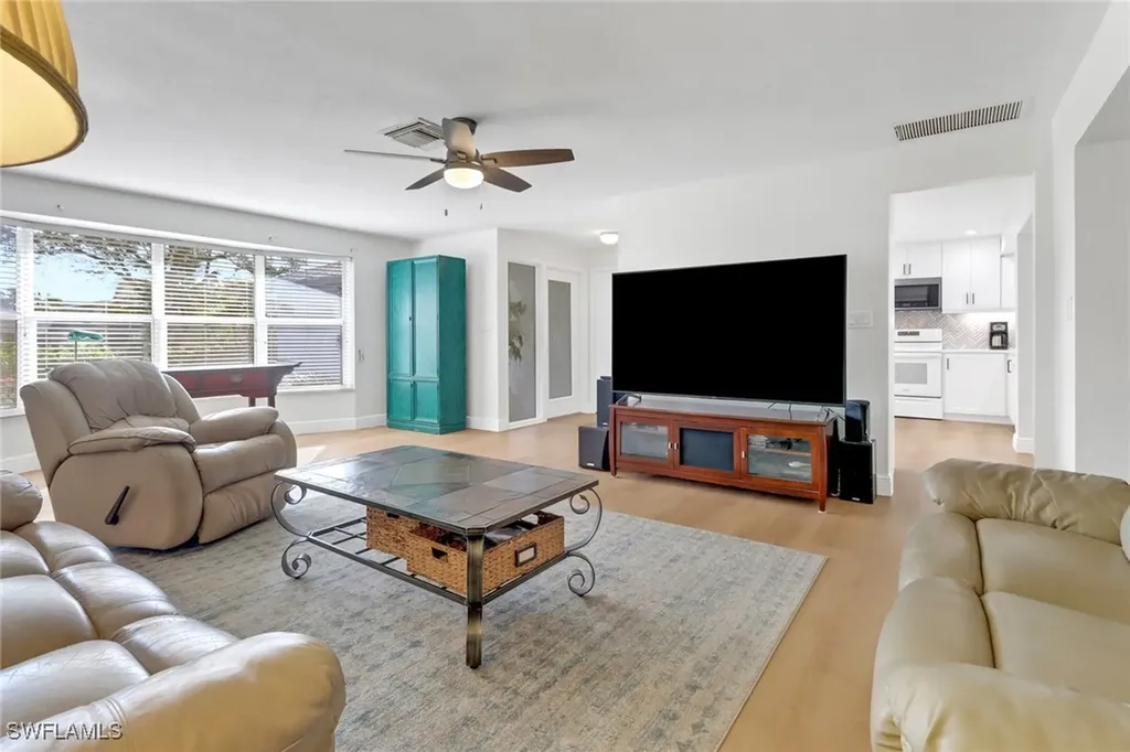 1999 Alamanda Drive Naples FL 34102