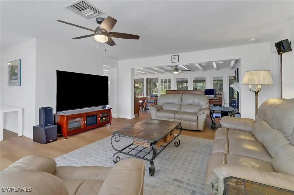 1999 Alamanda Drive Naples FL 34102