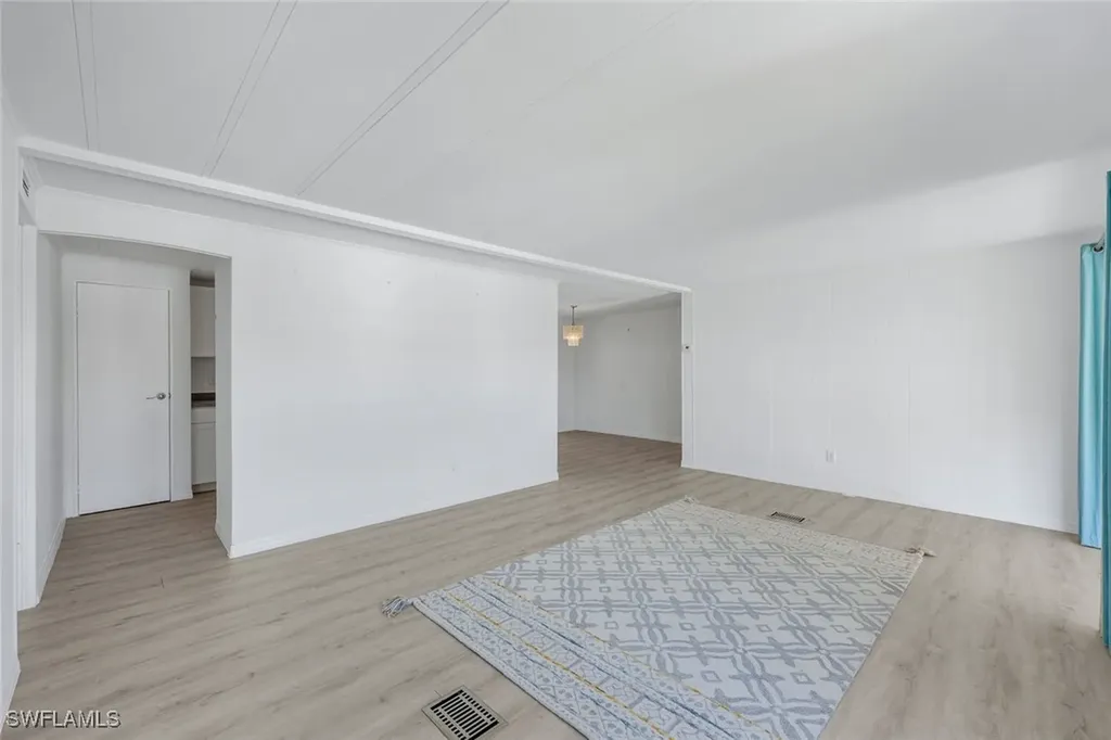 9335 Lord Road Bonita Springs FL 34135