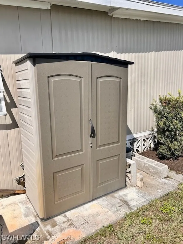 9335 Lord Road Bonita Springs FL 34135