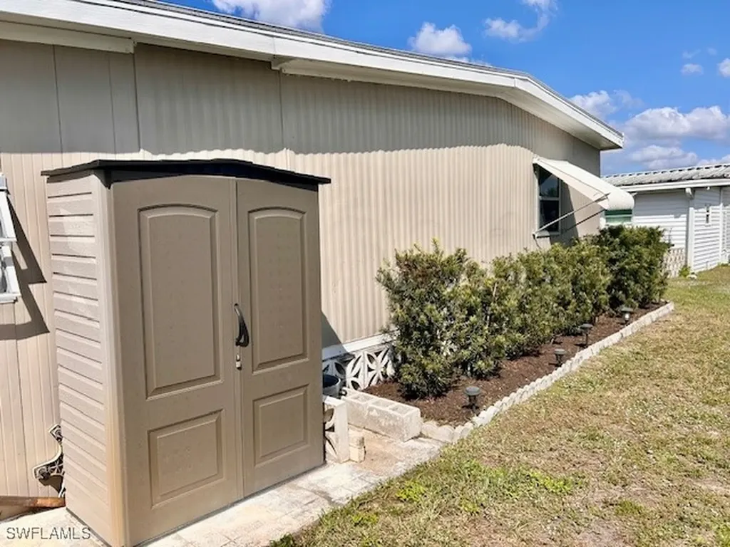 9335 Lord Road Bonita Springs FL 34135