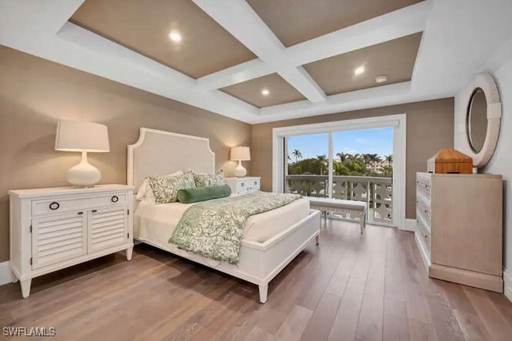 3401 Gulf Shore Boulevard N Naples FL 34103