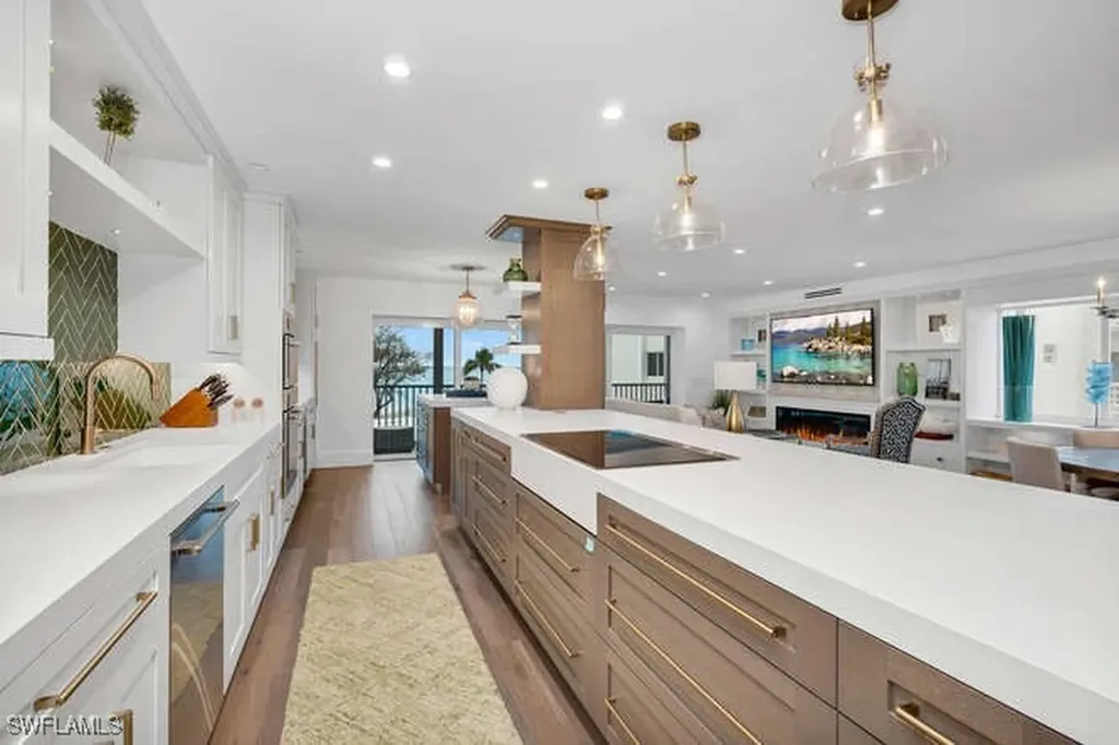 3401 Gulf Shore Boulevard N Naples FL 34103