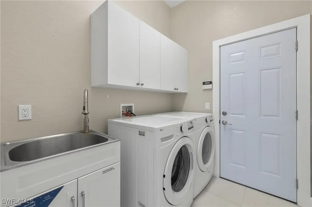 11050 Sea Tropic Lane Fort Myers FL 33908