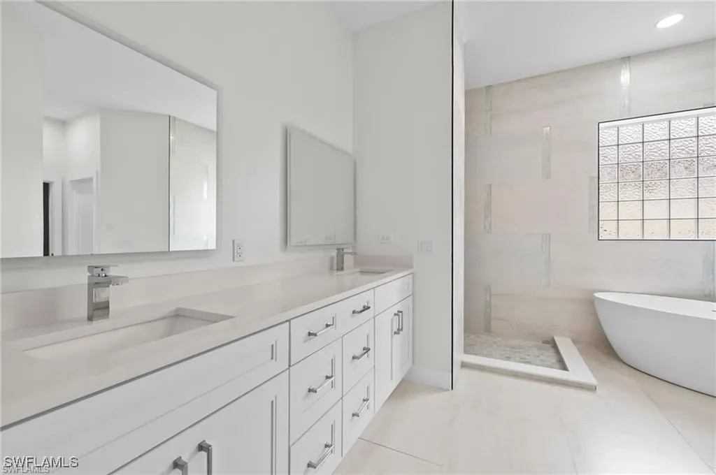 11050 Sea Tropic Lane Fort Myers FL 33908