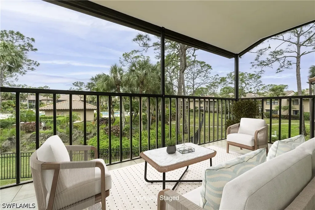 3219 Horse Carriage Way Naples FL 34105