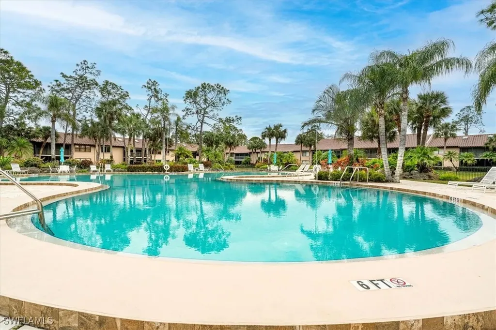3219 Horse Carriage Way Naples FL 34105