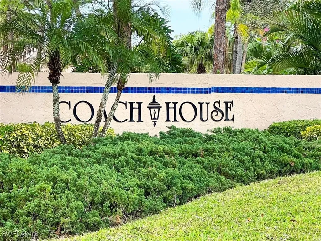3219 Horse Carriage Way Naples FL 34105