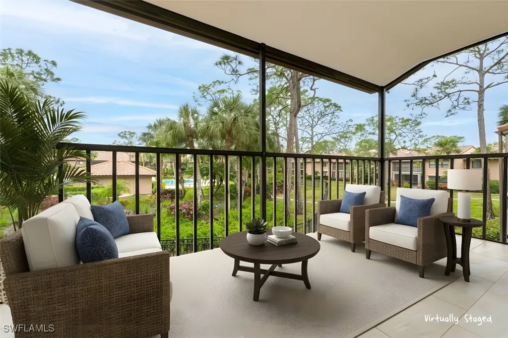 3219 Horse Carriage Way Naples FL 34105