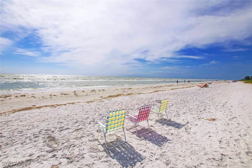 827 E Gulf Drive Sanibel FL 33957