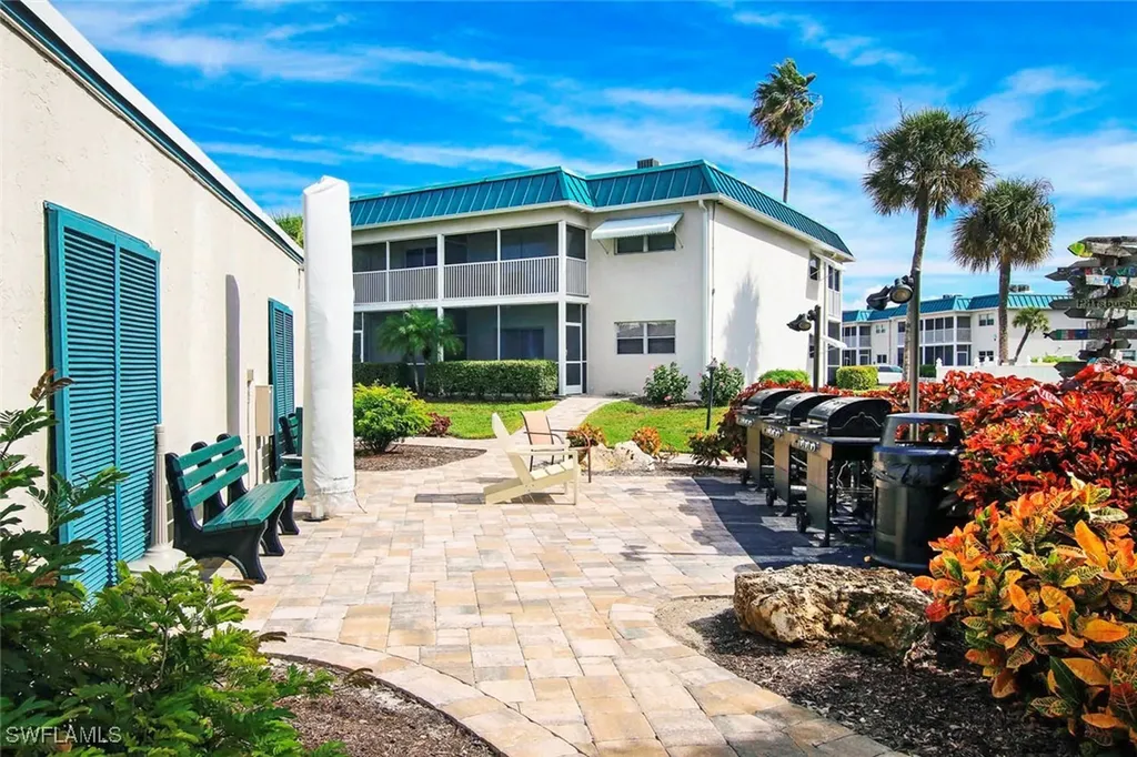 827 E Gulf Drive Sanibel FL 33957