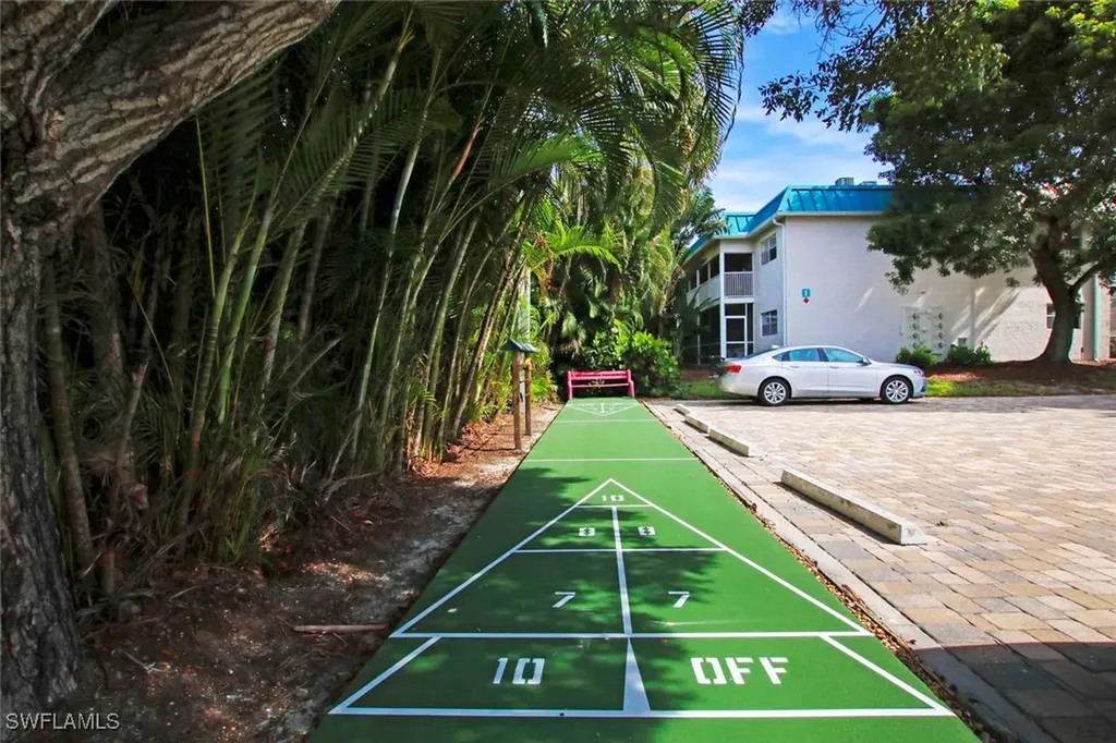 827 E Gulf Drive Sanibel FL 33957