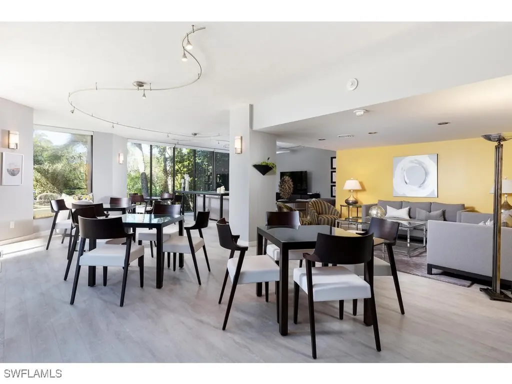 5555 Heron Point Drive Naples FL 34108