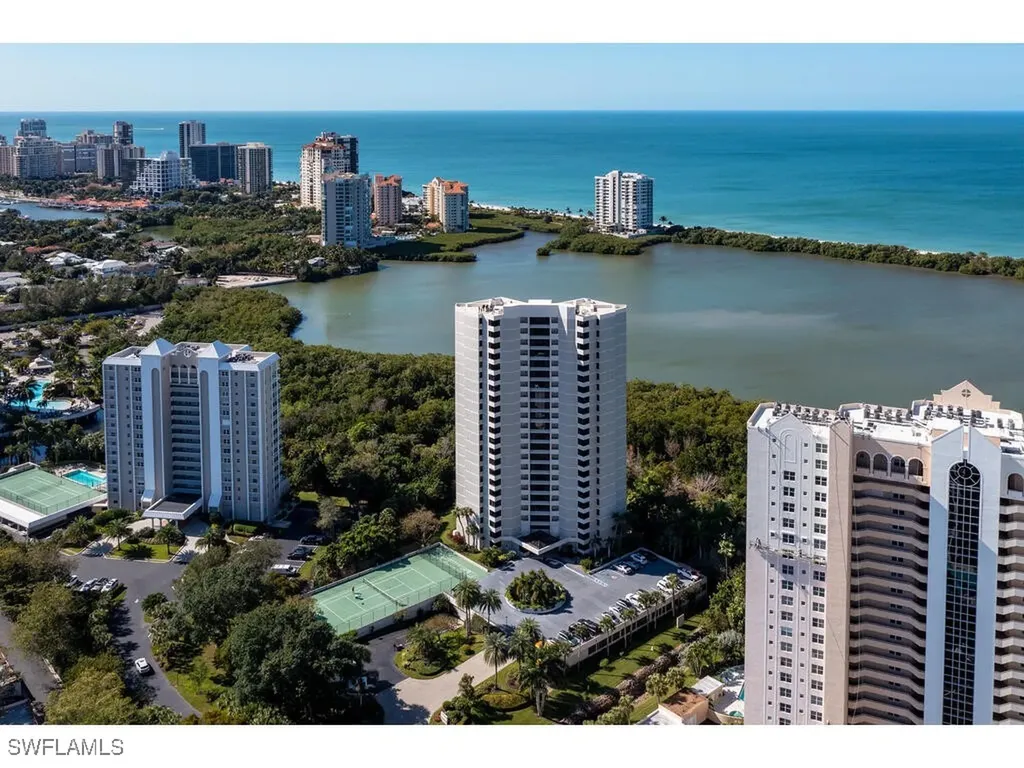 5555 Heron Point Drive Naples FL 34108