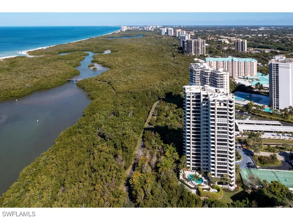 5555 Heron Point Drive Naples FL 34108
