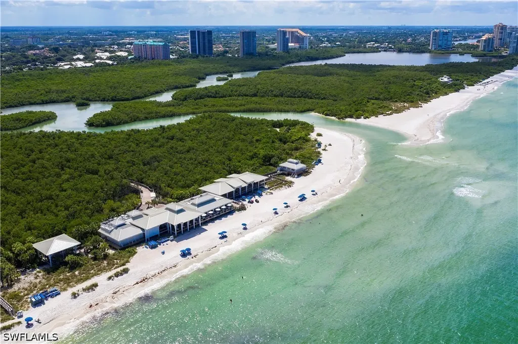 5555 Heron Point Drive Naples FL 34108